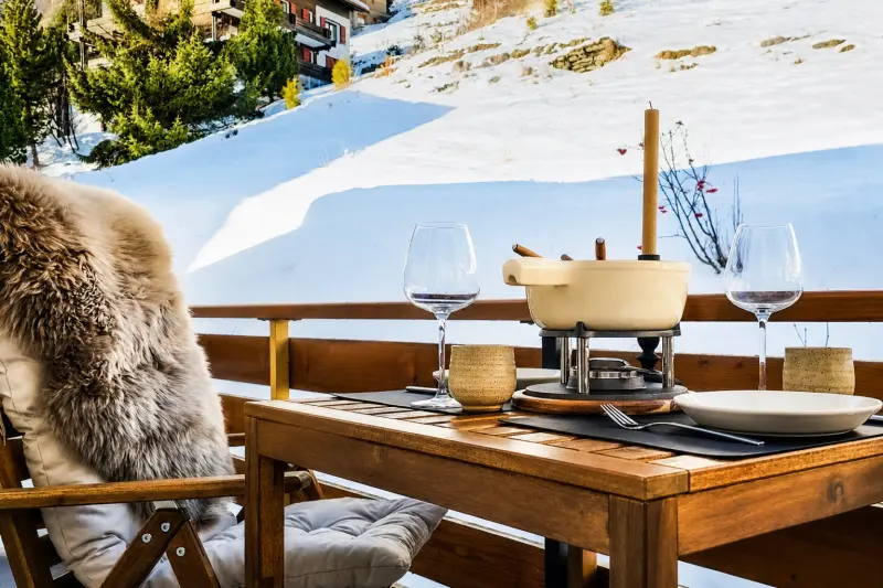 Ferienwohnung mit Hund in Saas-Fee für max. 2 Personen Ferienwohnung mit Hund in Saas-Fee für max. 2 Personen