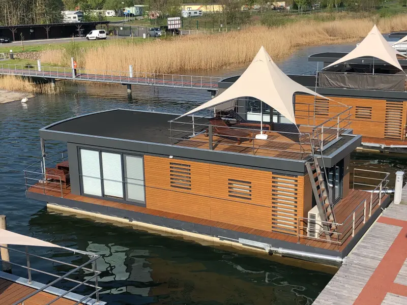 Hausboot Bitterfeld-Wolfen