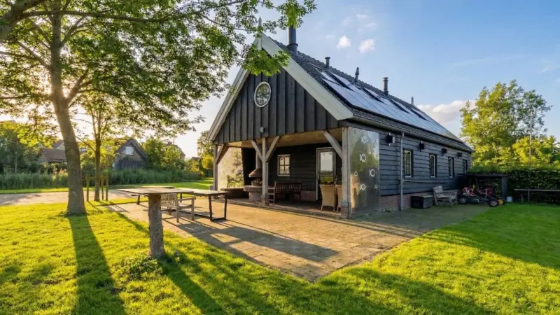 Ferienhaus mit Terrasse und Garten