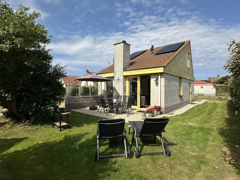 Kinderfreundlicher Bungalow mit Garten und Terrasse | Strand in der Nähe | Haustiere sind willkommen
