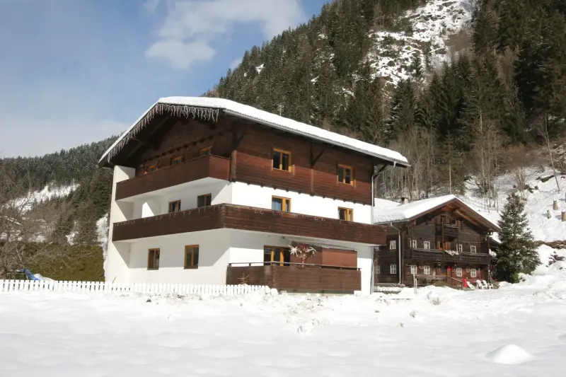 Ferienwohnung mit Hund in Feld, Matrei in Osttirol für max. 2 Personen Ferienwohnung mit Hund in Feld, Matrei in Osttirol für max. 2 Personen