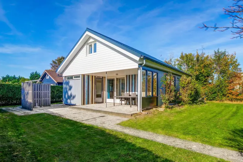 Ferienhaus De Strandloper: Komfortabler und ruhiger Aufenthalt in der Nähe von Strand und Zentrum von Julianadorp aan Zee, mit großzügigem Garten und moderner Ausstattung!