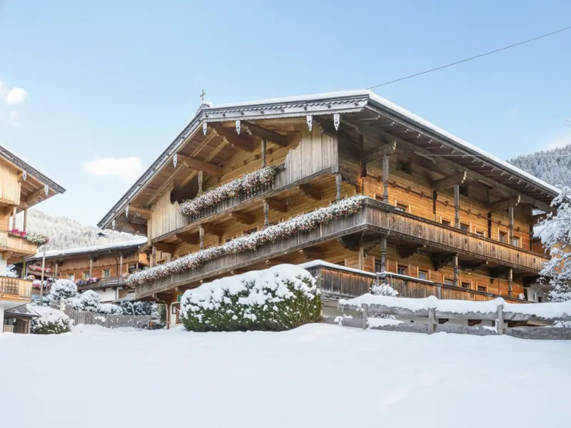 Ferienwohnung mit Hund in Alpbach für max. 4 Personen Ferienwohnung mit Hund in Alpbach für max. 4 Personen