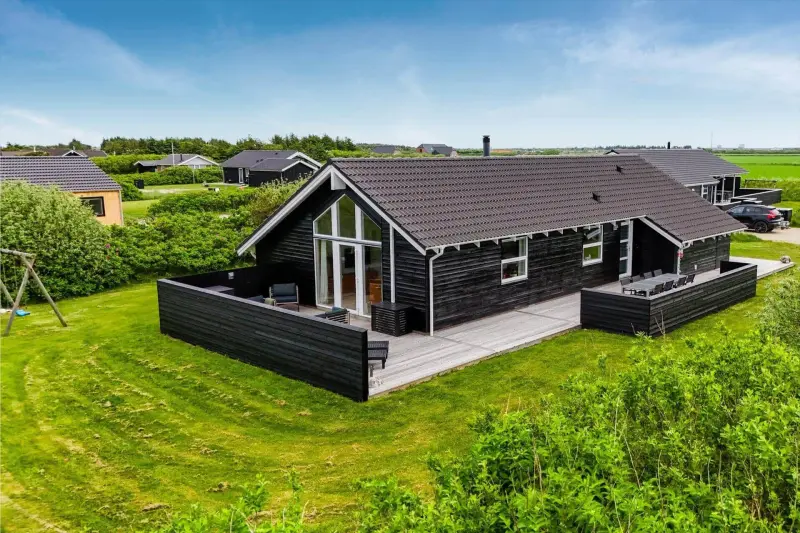 Ferienhaus mit Hund in Vrist Strand fuer max. 8 Personen