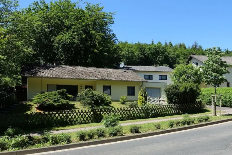 Bungalow  Feusdorf