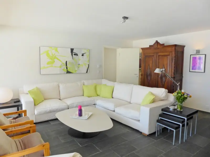 Ferienwohnung mit Hund in Samedan für max. 4 Personen Ferienwohnung mit Hund in Samedan für max. 4 Personen