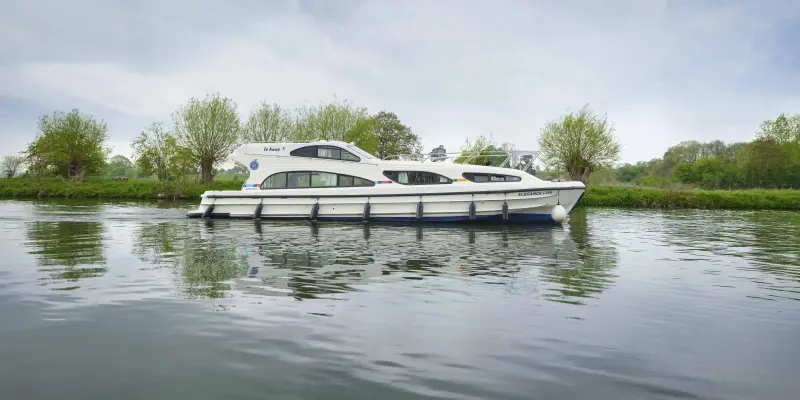 Hausboot Kleinzerlang