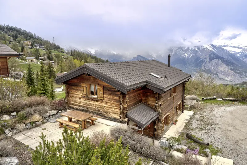 Ferienhaus mit Hund in Riddes, La Tzoumaz für max. 6 Personen Ferienhaus mit Hund in Riddes, La Tzoumaz für max. 6 Personen