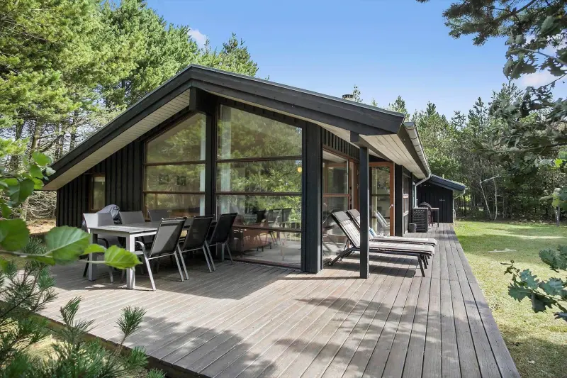 Ferienhaus mit Hund in Rødhus fuer max. 6 Personen