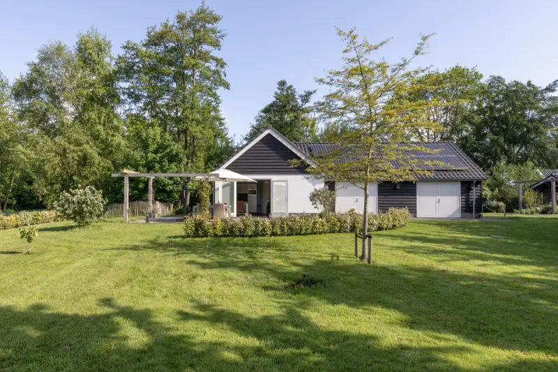 Ferienhaus mit Garten und Terrasse
