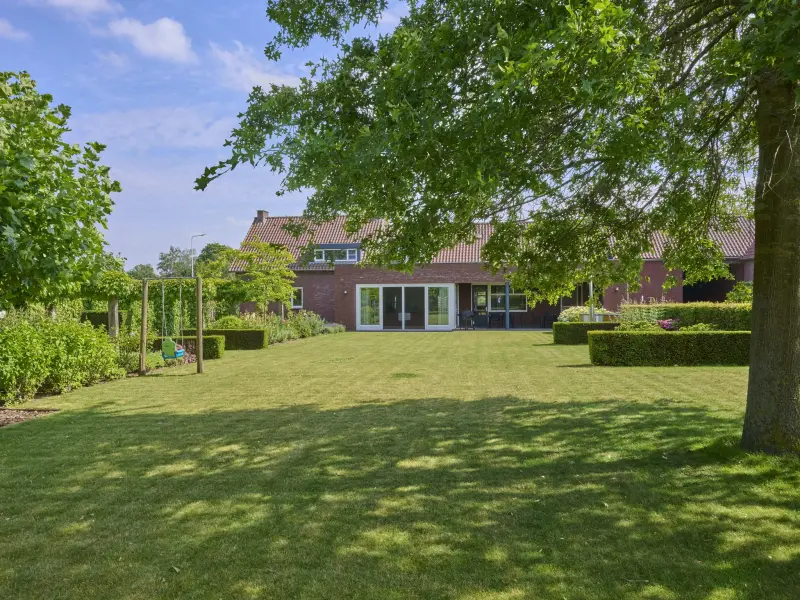 Ferienhaus mit Terrasse und Garten