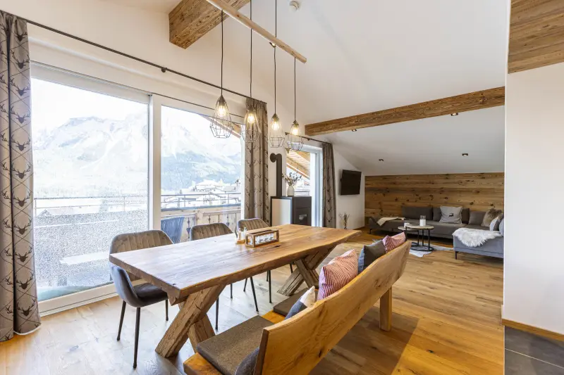 Ferienwohnung mit Hund in Lermoos, Tiroler Zugspitz Arena für max. 5 Personen Ferienwohnung mit Hund in Lermoos, Tiroler Zugspitz Arena für max. 5 Personen