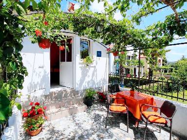 Ferienwohnung nahe zum Meer für 2 Gäste mit Hund in Poreč, Kroatien