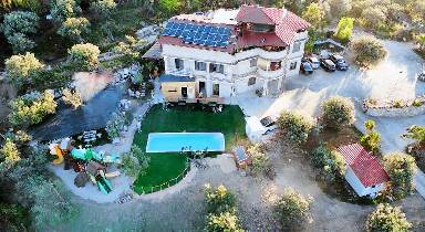 Bauernhof mit Garten, Whirlpool und Pool
