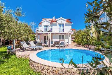 160 m² House