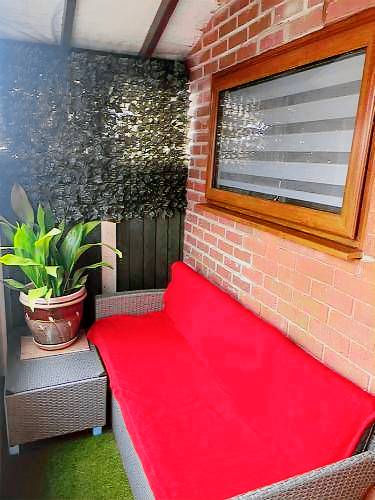 16 BENTLEY ROAD Uttoxeter cosy accommodation