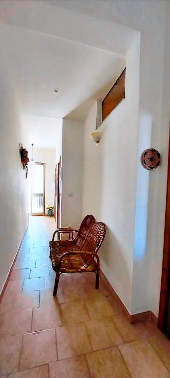 Apartment with yard — photo 4