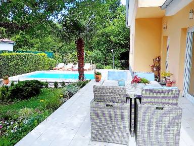 100 qm Ferienhaus, Umzäunt, ∙ 4 Gäste mit Hund ∙ 2 Schlafzimmer ∙ Grižane, Kvarner Bucht