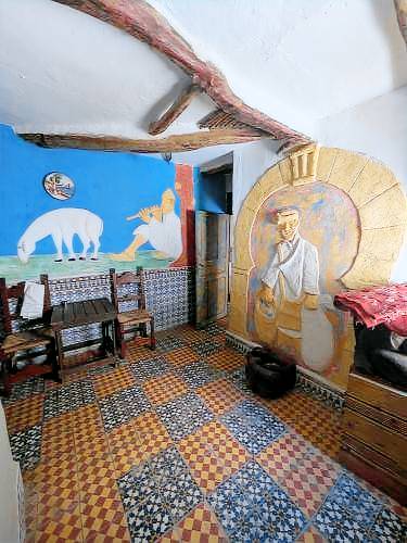 Apartment with patio — photo 3