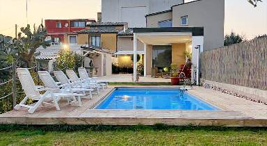 Ferienhaus mit Pool