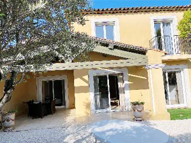 139 m² Willa