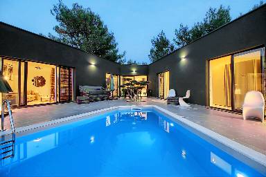 180 m² Villa