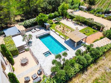 Villa 300 m²