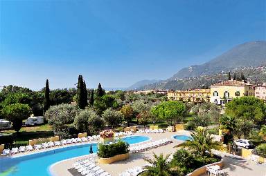 24 qm Ferienhaus mit Terrasse und Pool für 4 Gäste mit Hund in Toscolano Maderno, Gardasee