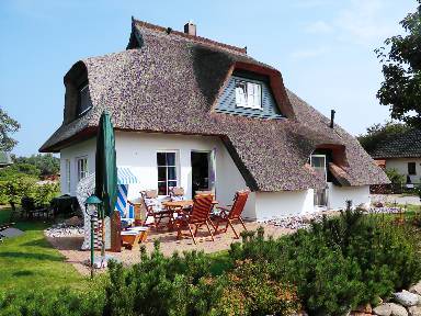 100 m² House