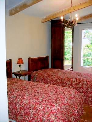 Family-friendly ample gite with private pool, patio & yard | Pets allowed — photo 4