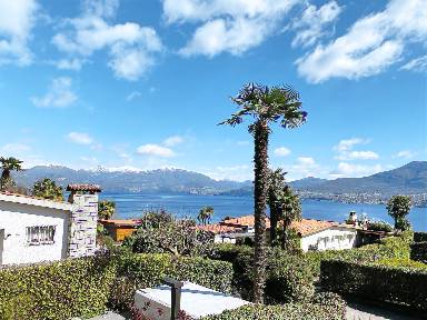 Holiday home with garden, BBQ & private pool