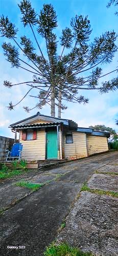Lodge with patio & garden in Campos