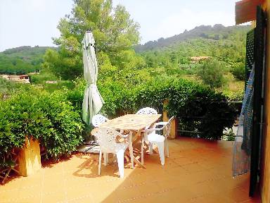 Casa con terrazza e giardino | Vista sulla natura