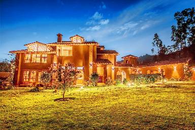 Villa 300 m²