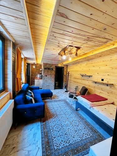 Chalet with hot tub, garden & grill — photo 3