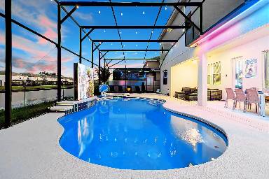 650 m² Villa