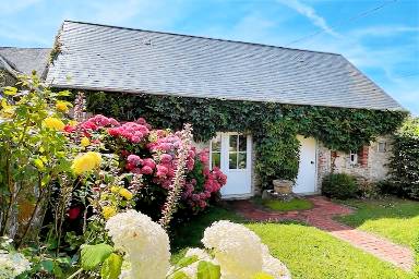 60 m² Ferienhaus mit Garten ∙ Naturblick ∙ 4 Gäste mit Hund ∙ 1 Schlafzimmer ∙ Houtteville, Département Manche, Frankreich