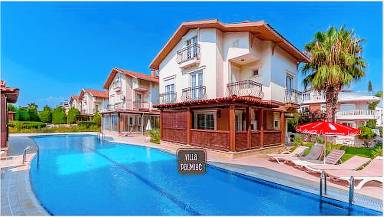 Villa 300 m²