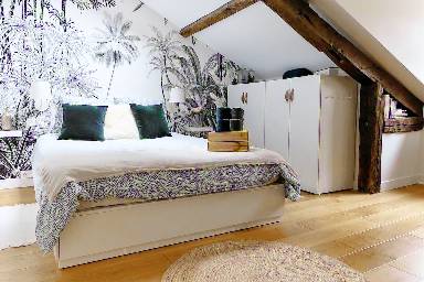 Agréable maison de vacances entièrement équipée avec jardin | Vue ville | Parfaite pour le travail à distance