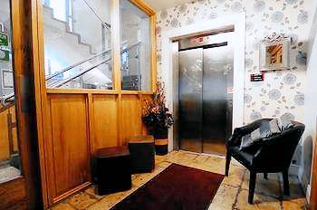 Coach House Hotel — photo 3