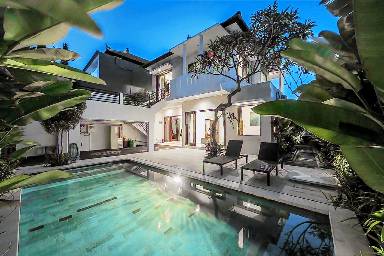 Villa 300 m²