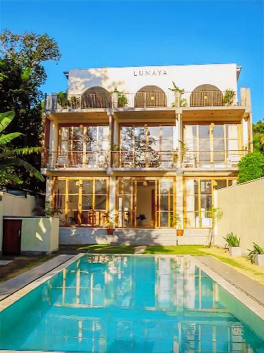 Ferienhaus mit Pool und Garten