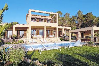 260 m² House