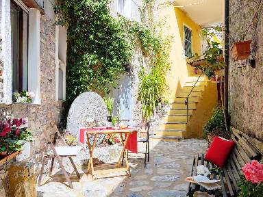 Ferienwohnung für 4 Gäste mit Hund für Urlaub in Pietrabruna, Italien