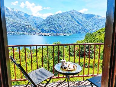 90 qm Ferienhaus für 4 Gäste mit Hund in Borgo Antico, Comer See