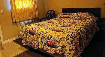 Le Grand Kent Motel in Chatham-Kent, ON