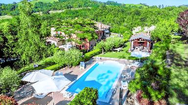Villa mit Garten, privatem Pool und Grill | Gartenblick