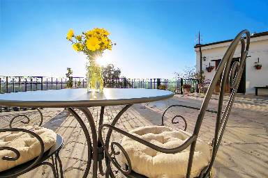 Wonderful cottage with terrace | Suitable for remote work