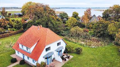110 m² House