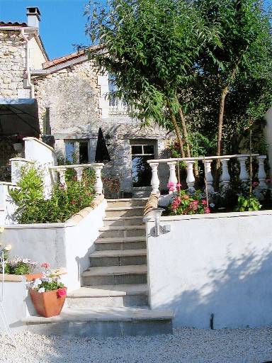 Children-friendly cottage with terrace, private pool & garden | Nature view | Pets allowed
